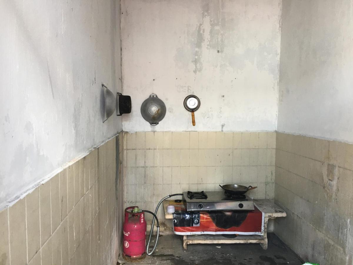 Tambak Bayan Guesthouse Kejayan Eksteriør billede