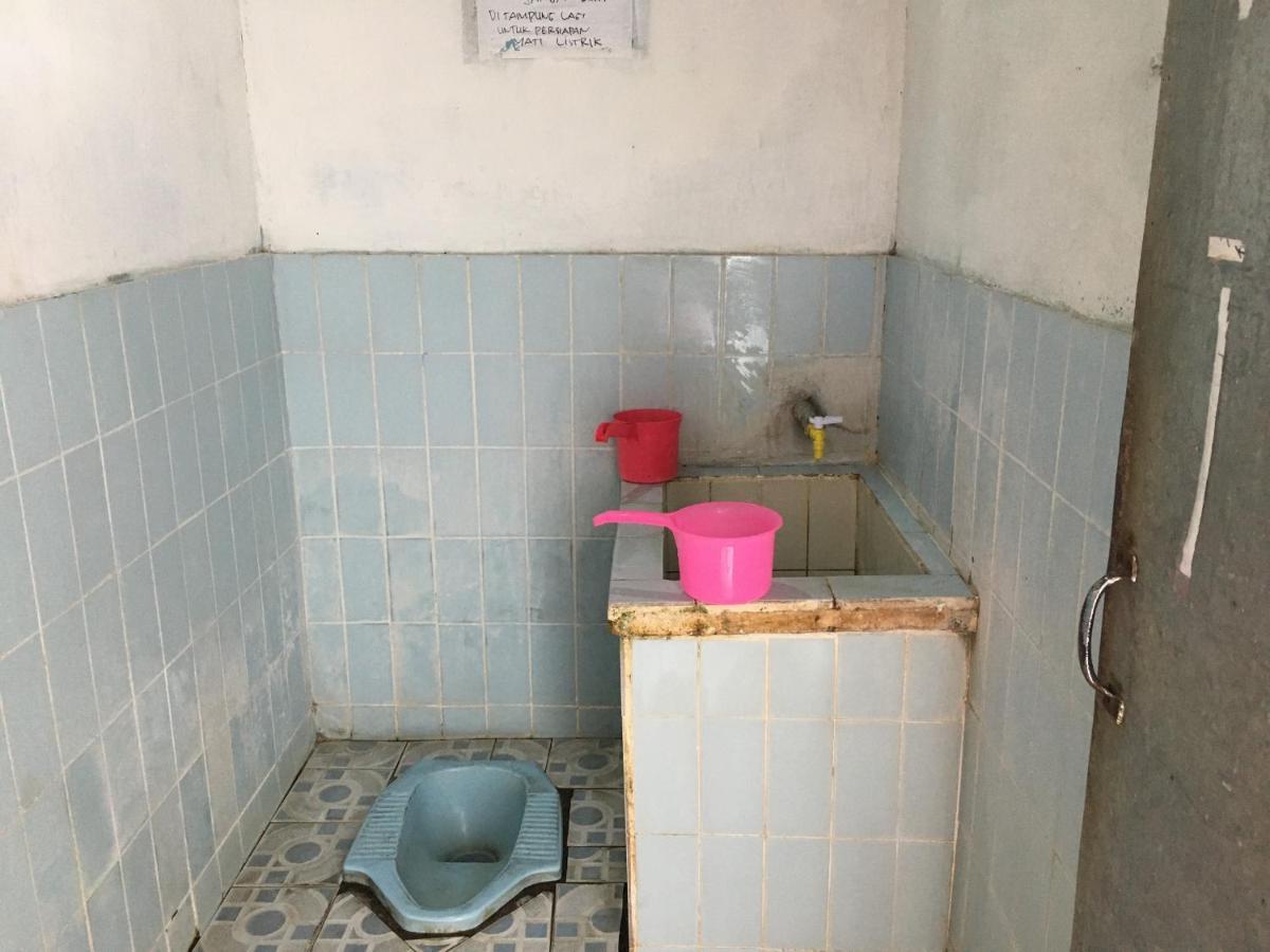 Tambak Bayan Guesthouse Kejayan Eksteriør billede